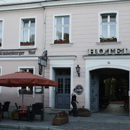 Stadthotel Brandenburger Hof Нойрупин Екстериор снимка