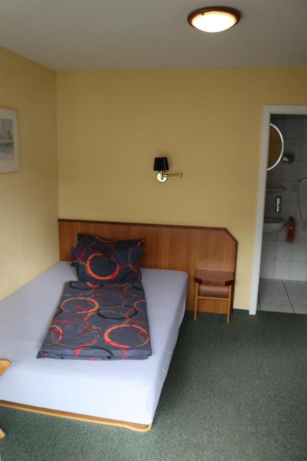 Stadthotel Brandenburger Hof Нойрупин Екстериор снимка
